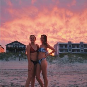 Meet your Posher, Avery